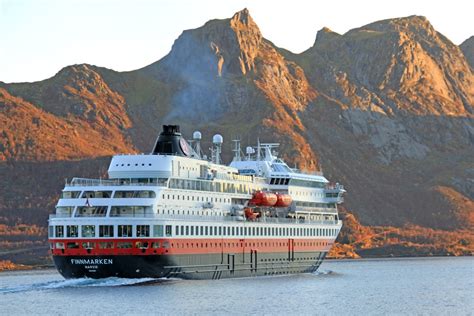 reviews of hurtigruten cruises in norway